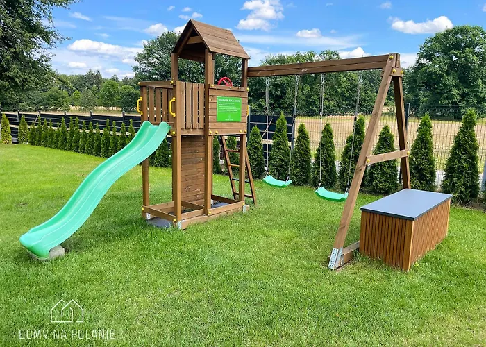 Na Polanie-szafirek بيت للعطل *